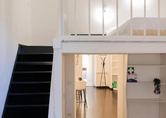 Domus Aura *