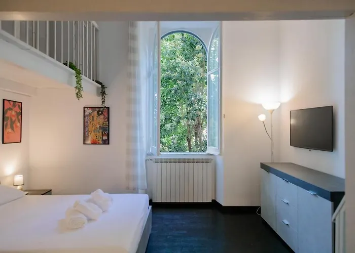 Domus Aura *